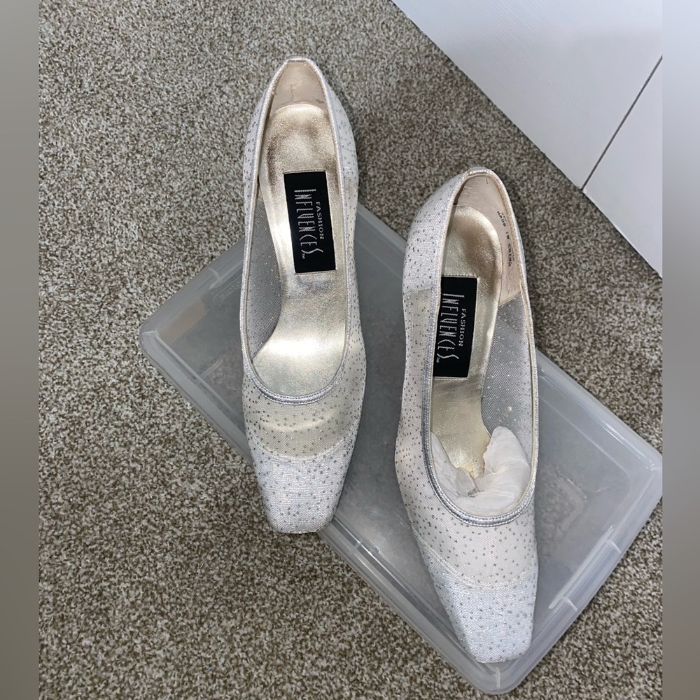 Brand new woman heels